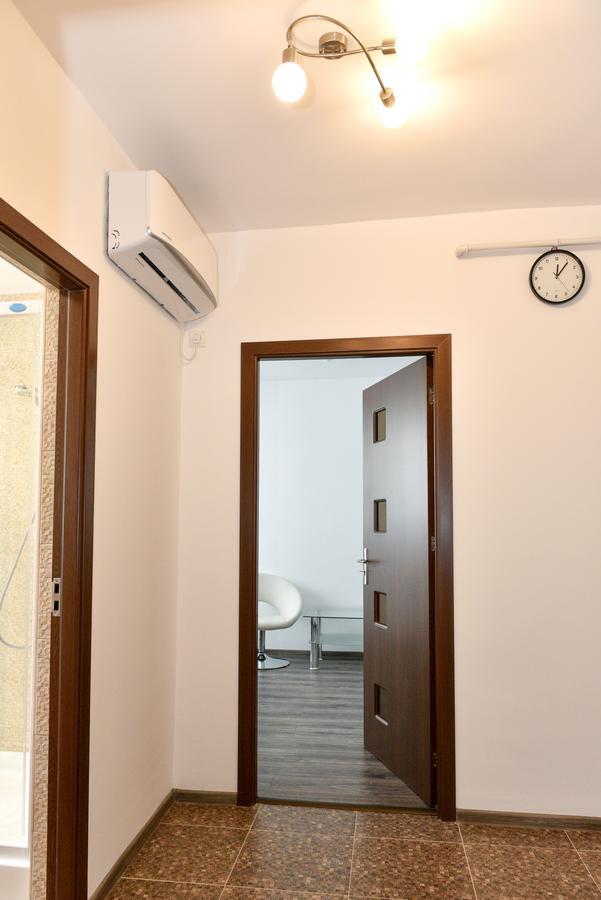 The Home Hunedoara Exterior photo